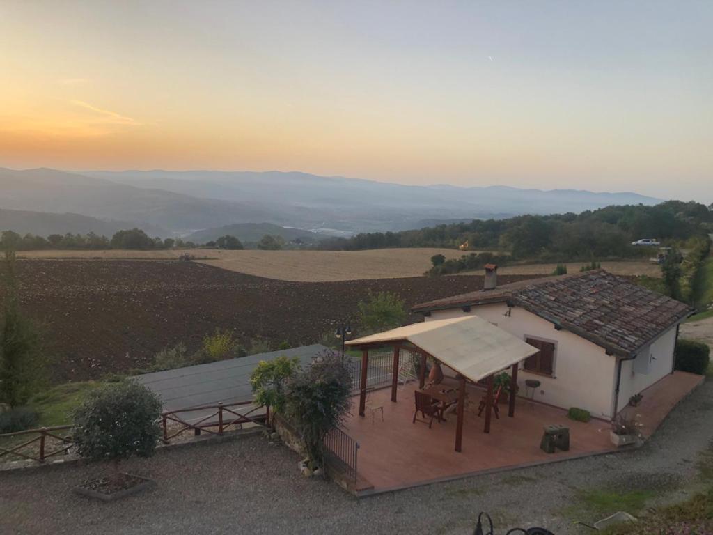 Il Borghetto Di Carra Apartment Talla Exterior photo