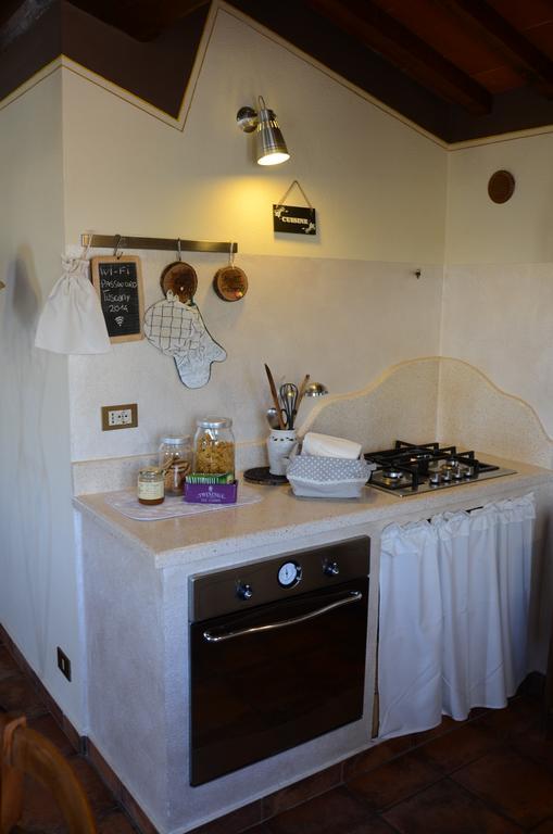 Il Borghetto Di Carra Apartment Talla Exterior photo