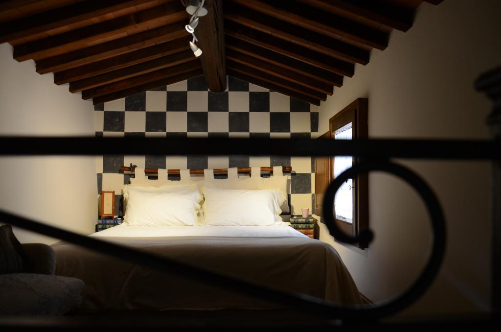 Il Borghetto Di Carra Apartment Talla Exterior photo